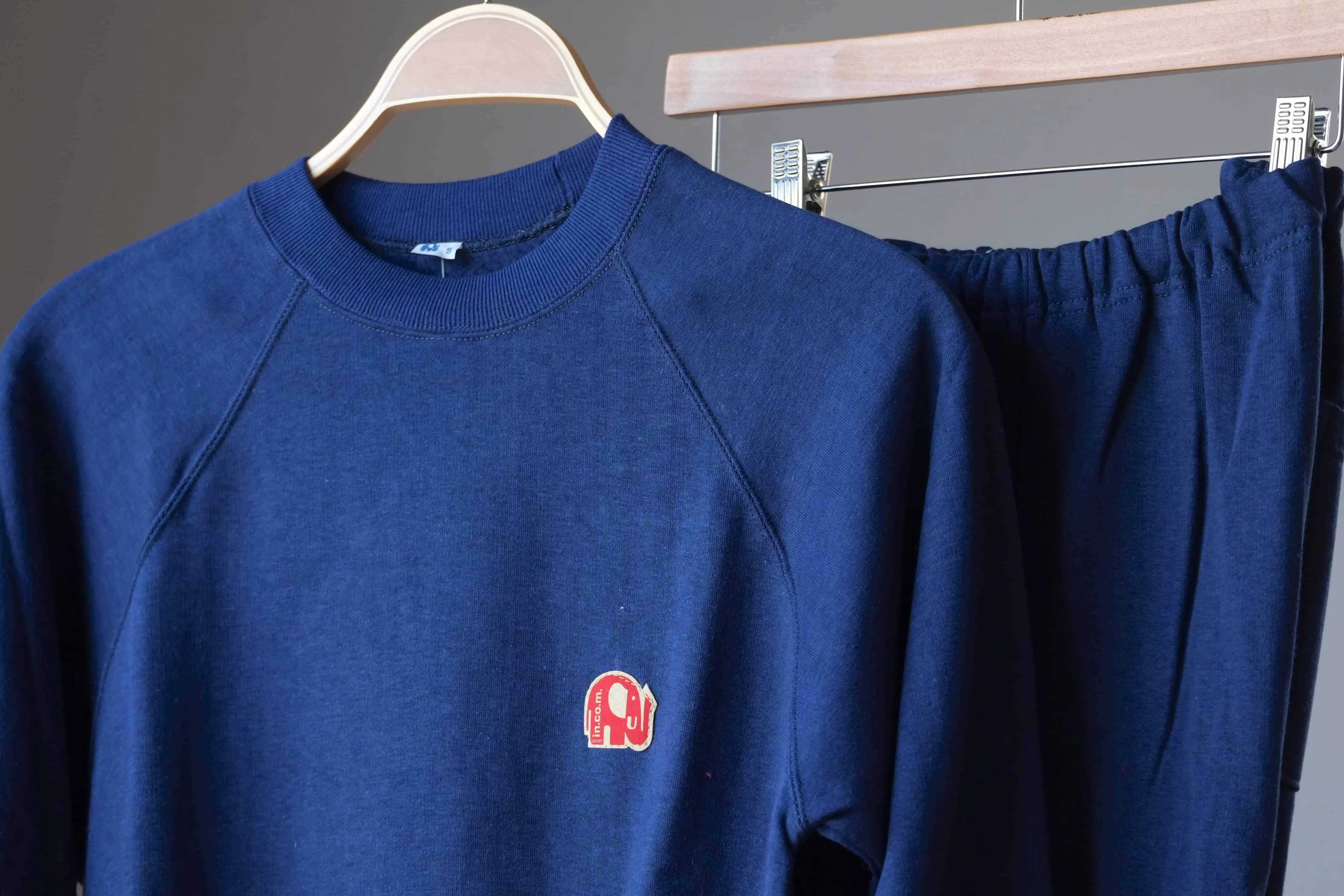 INCOM 80's Comfy Jogging Suit