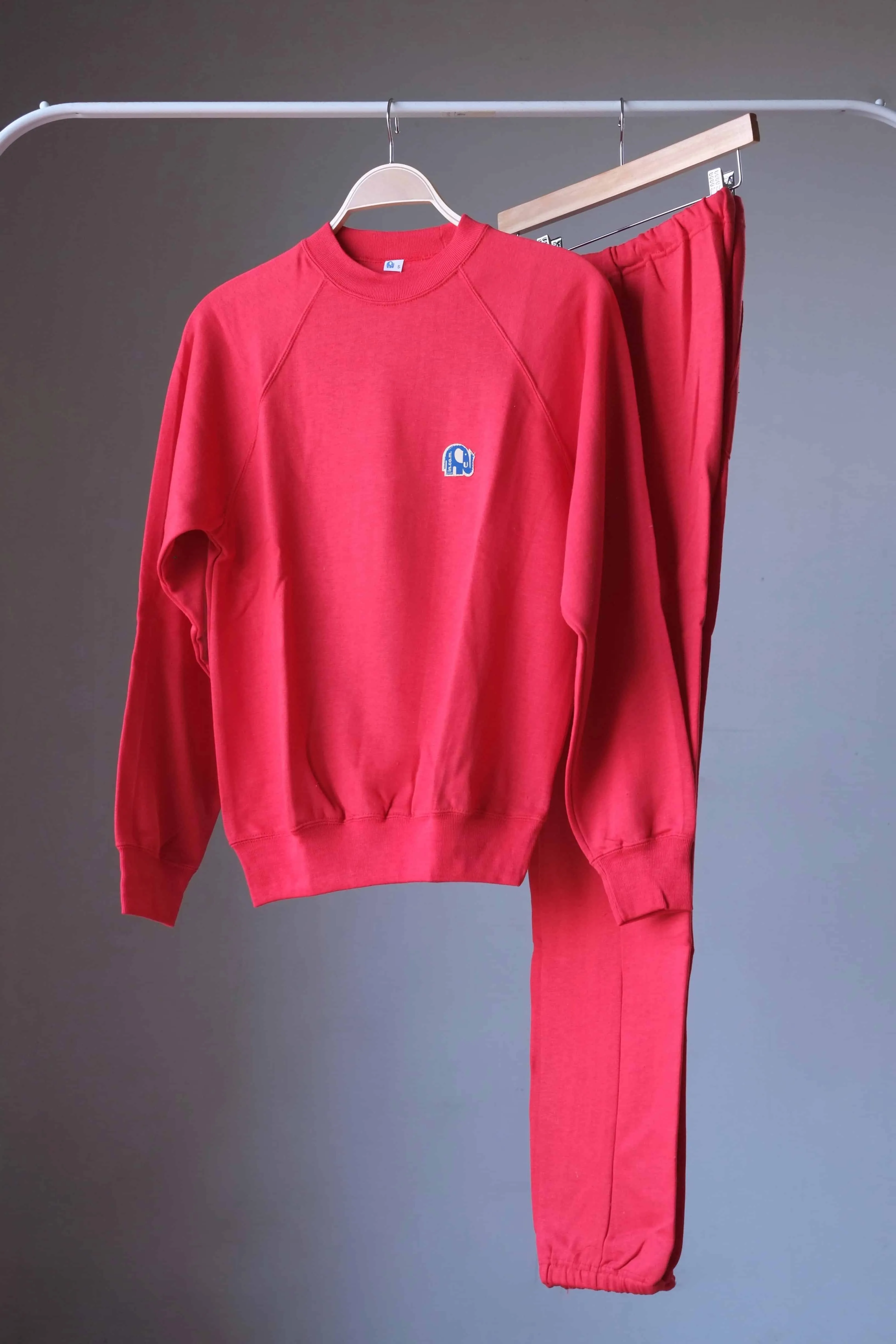 INCOM 80's Comfy Jogging Suit