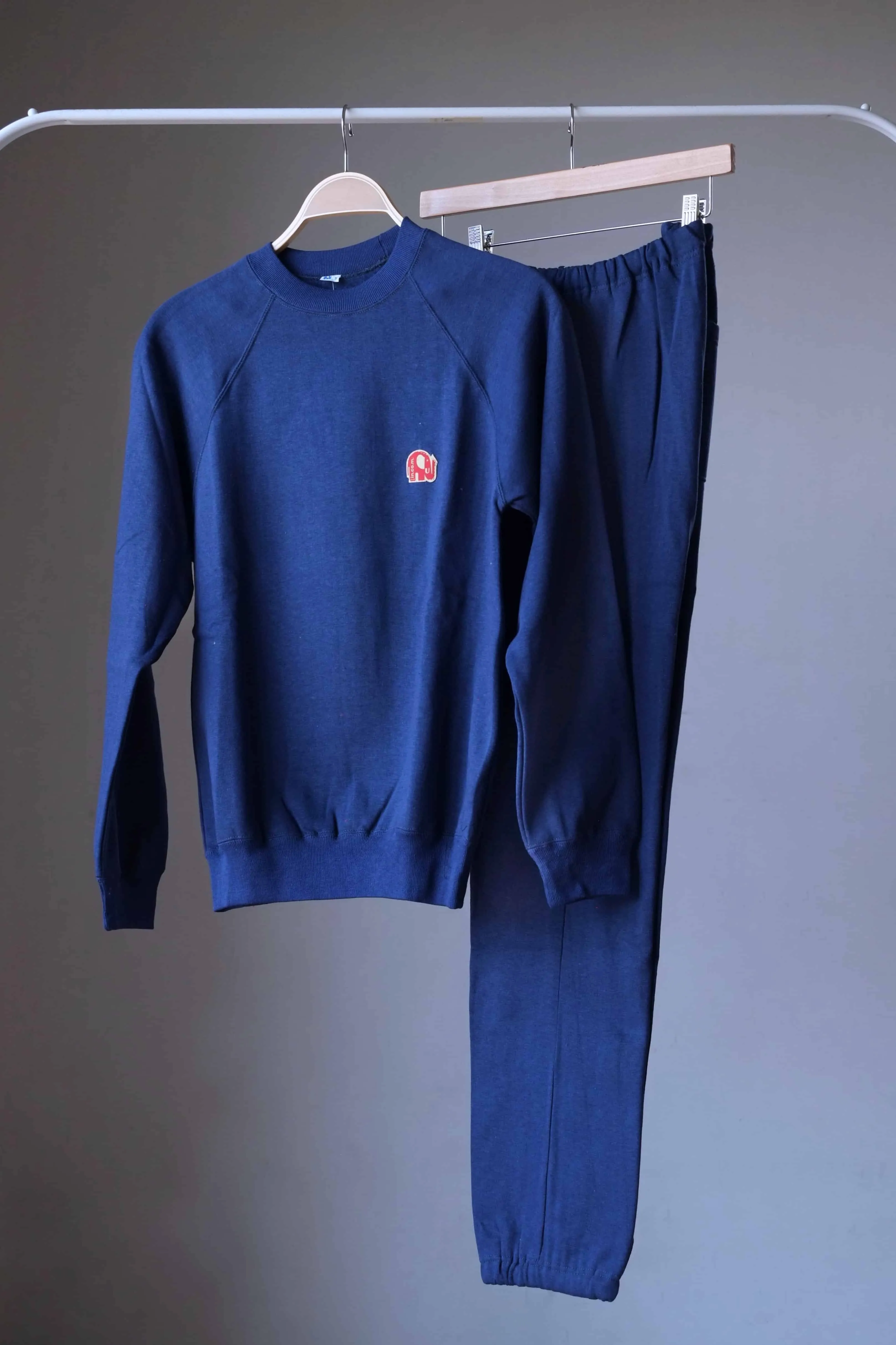 INCOM 80's Comfy Jogging Suit
