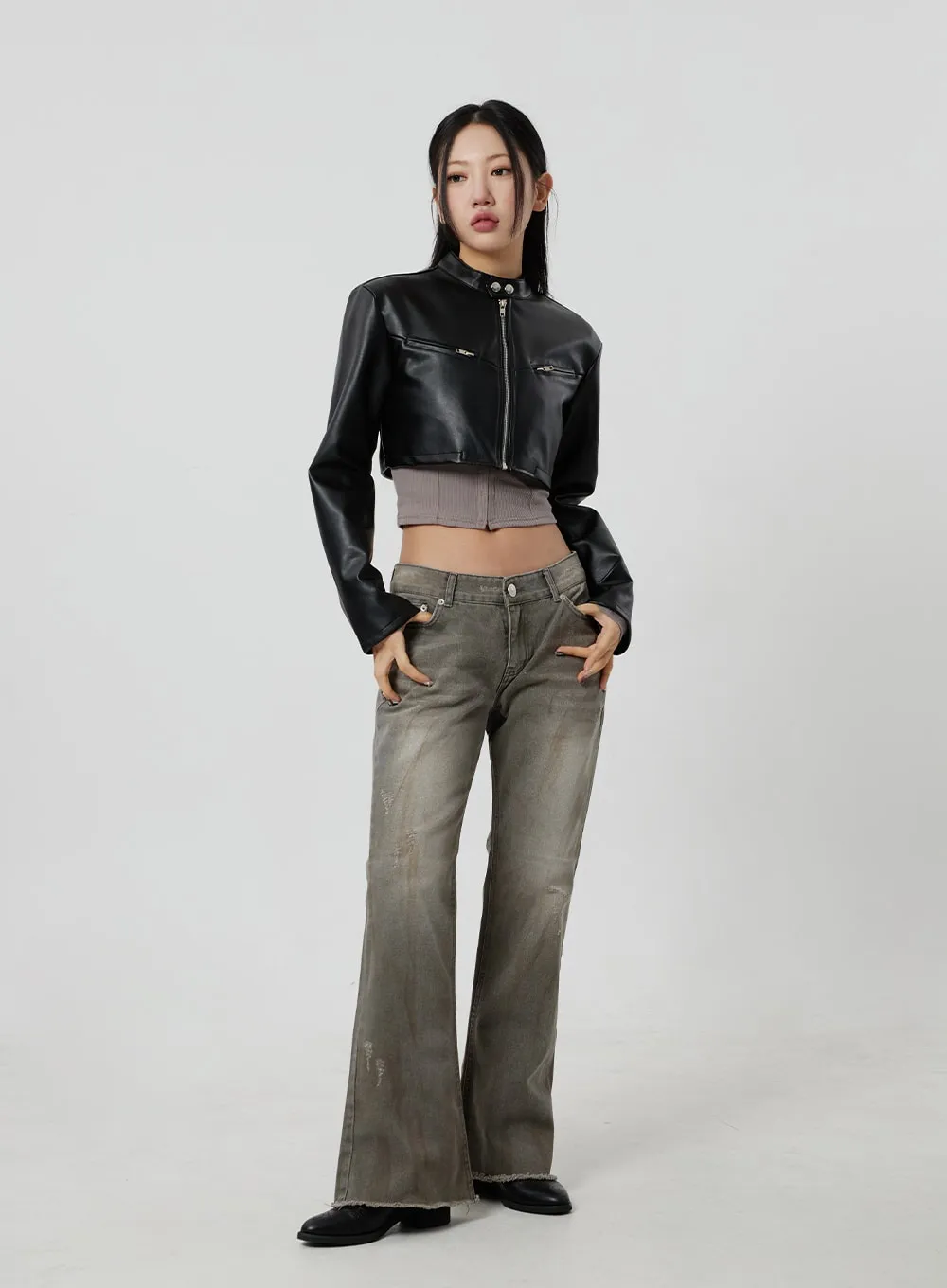 Low Rise Bootcut Jeans CF301