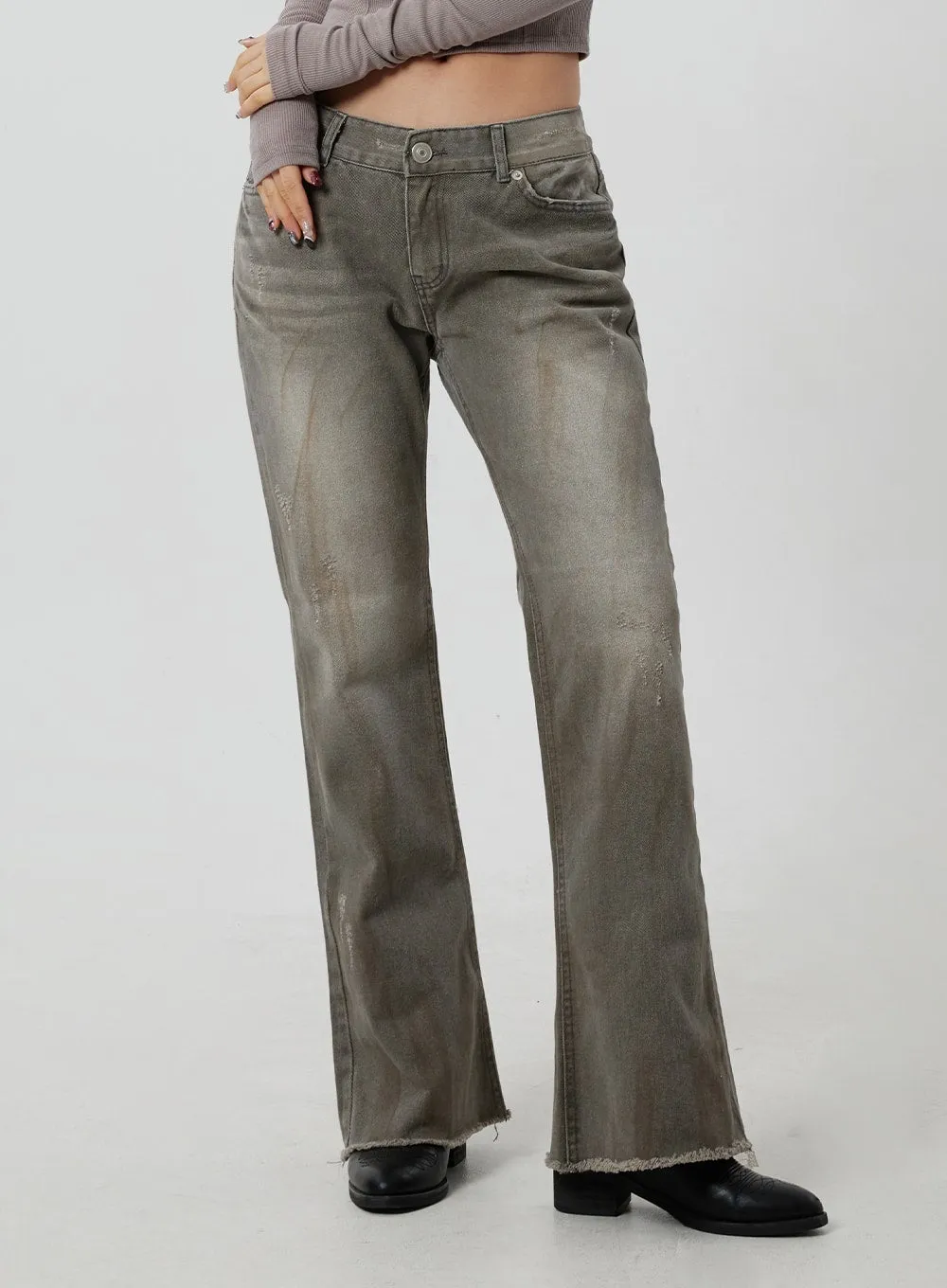 Low Rise Bootcut Jeans CF301